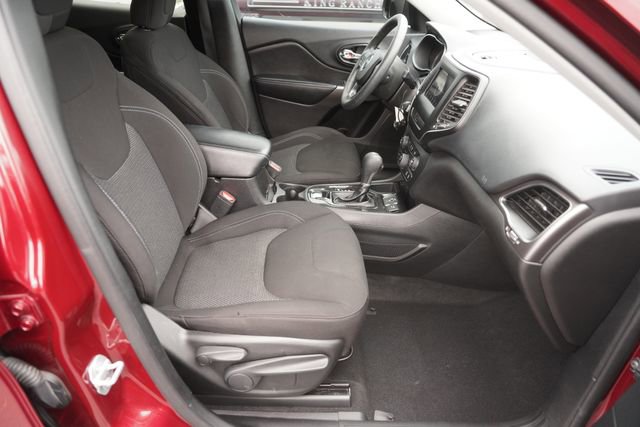 Used 2020 Jeep Cherokee Latitude image 18