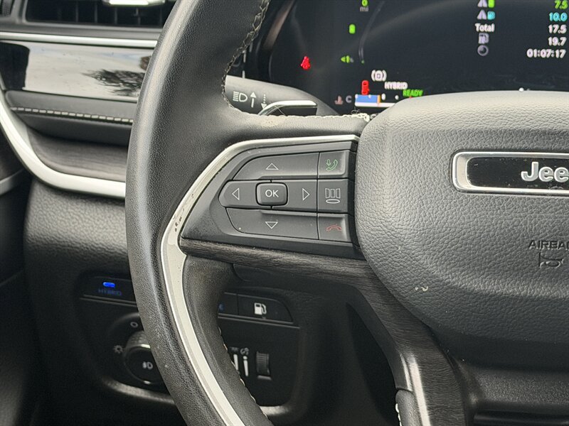 Used 2022 Jeep Grand Cherokee Limited 4xe AWD/4WD image 16