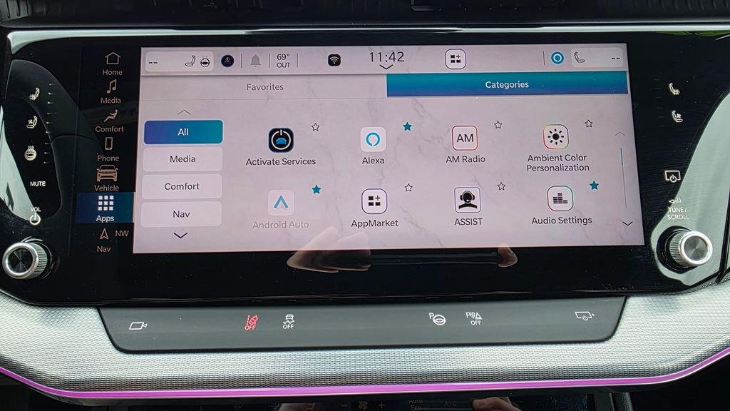 Used 2025 Jeep Wagoneer S Launch Edition image 35