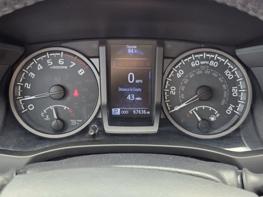 Used 2019 Toyota Tacoma TRD Off-Road AWD/4WD image 11