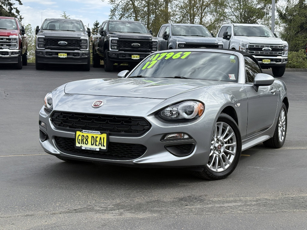 Used 2017 FIAT 124 Spider Classica RWD image 1