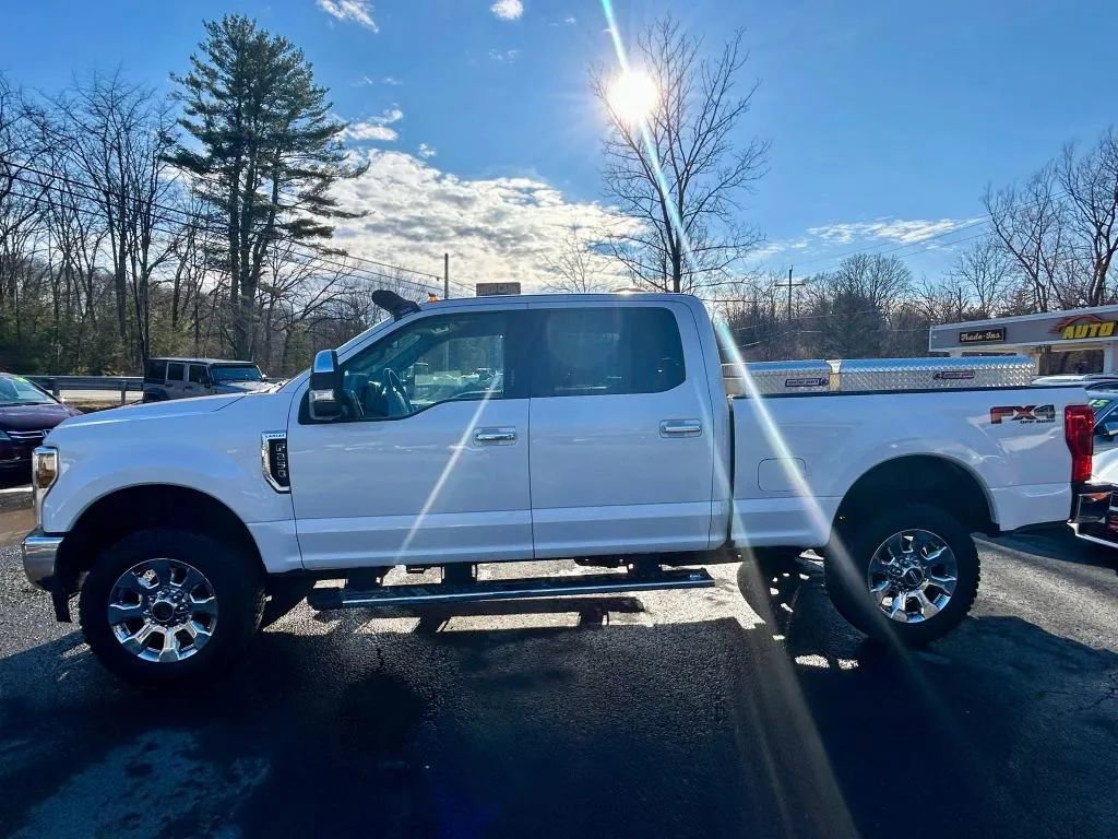 Used 2018 Ford F250 Lariat w/ Chrome Package image 5
