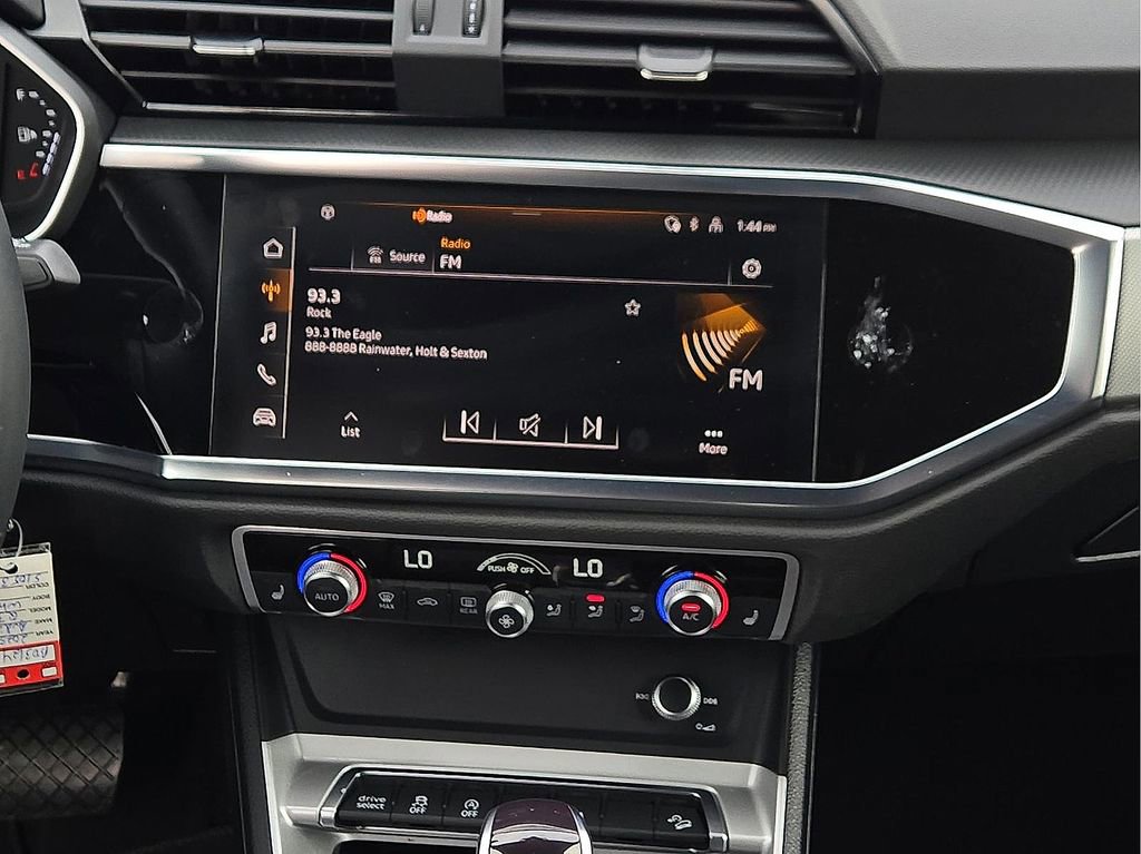 Used 2025 Audi Q3 2.0T Premium image 12