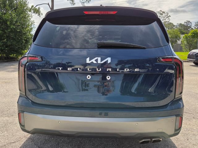 Used 2025 Kia Telluride SX w/ SX Captain's Chair Package FWD image 6