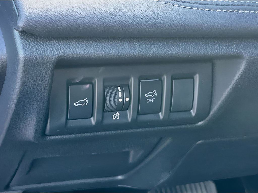 Used 2023 Subaru Outback Touring AWD/4WD image 10