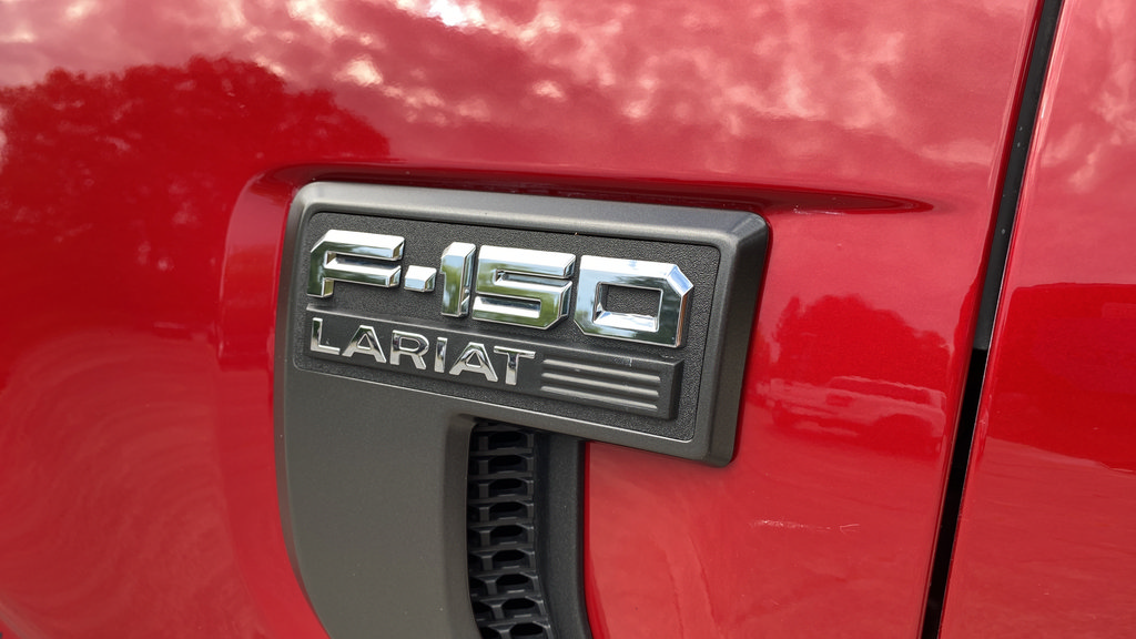 Used 2023 Ford F150 Lariat w/ FX4 Off-Road Package AWD/4WD image 49