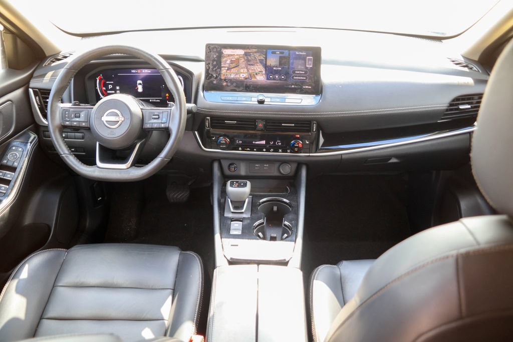 Used 2024 Nissan Rogue SL FWD image 6