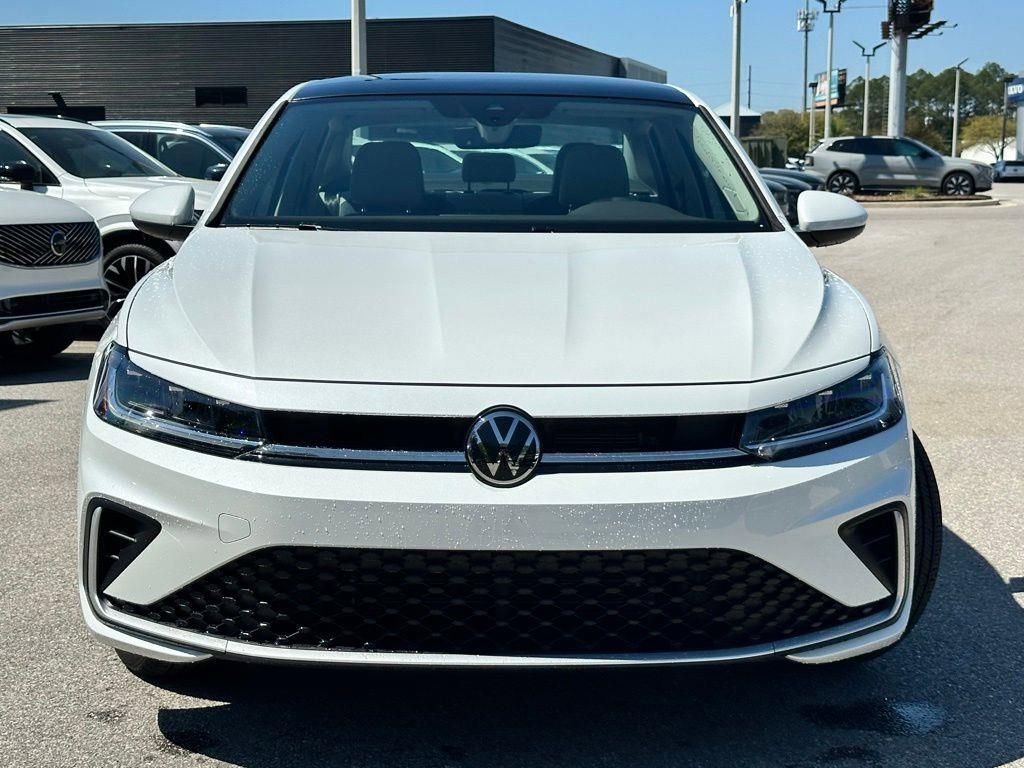 New 2026 Volkswagen Jetta SE FWD image 2