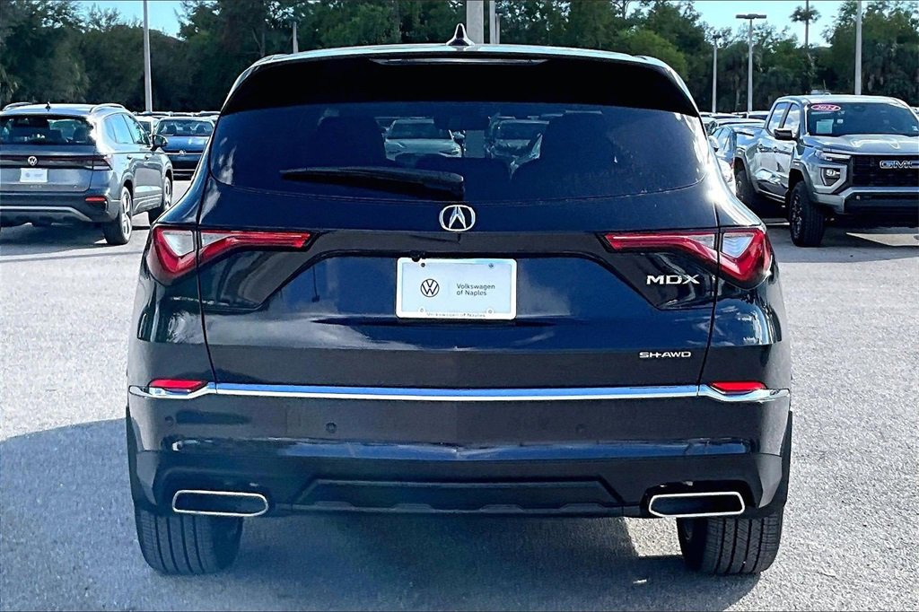 Used 2023 Acura MDX SH-AWD w/ Technology Package image 6