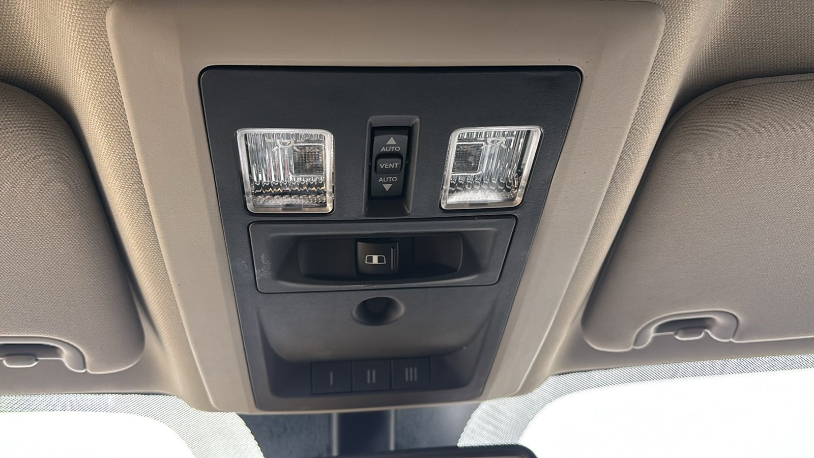 Used 2018 RAM 2500 Laramie w/ Sport Appearance Group image 22