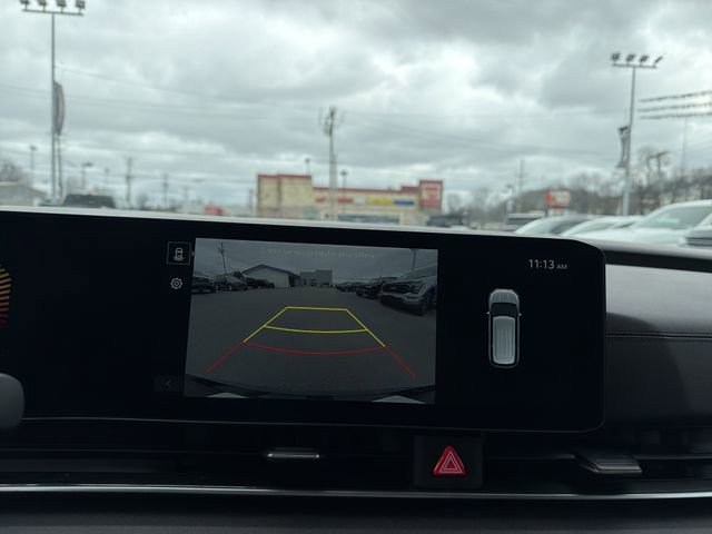 Used 2025 Kia Carnival EX image 23