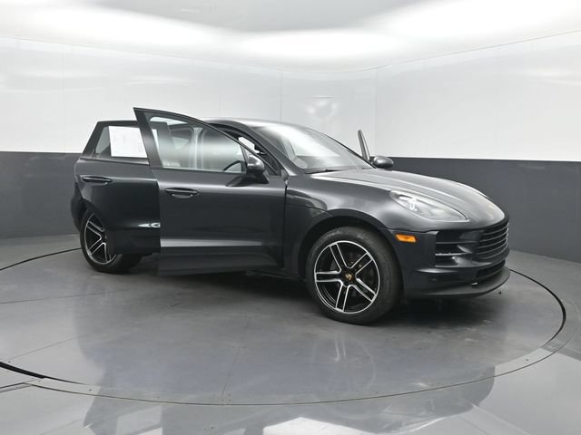 Used 2020 Porsche Macan AWD/4WD image 36