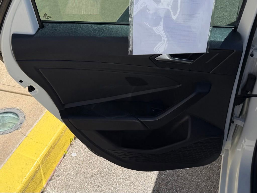 Used 2019 Volkswagen Jetta SEL Premium FWD image 13