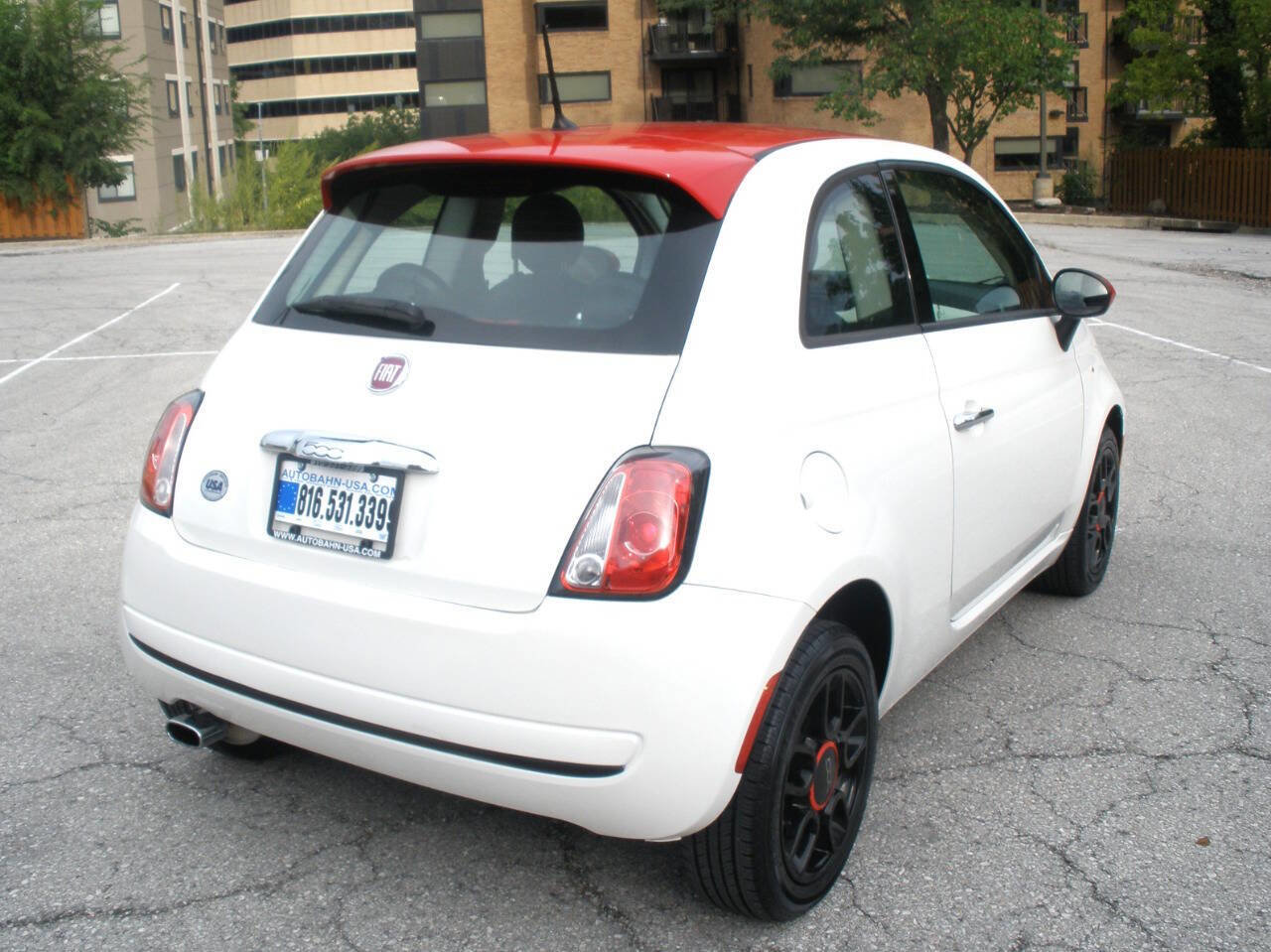 Used 2015 FIAT 500 Pop image 10