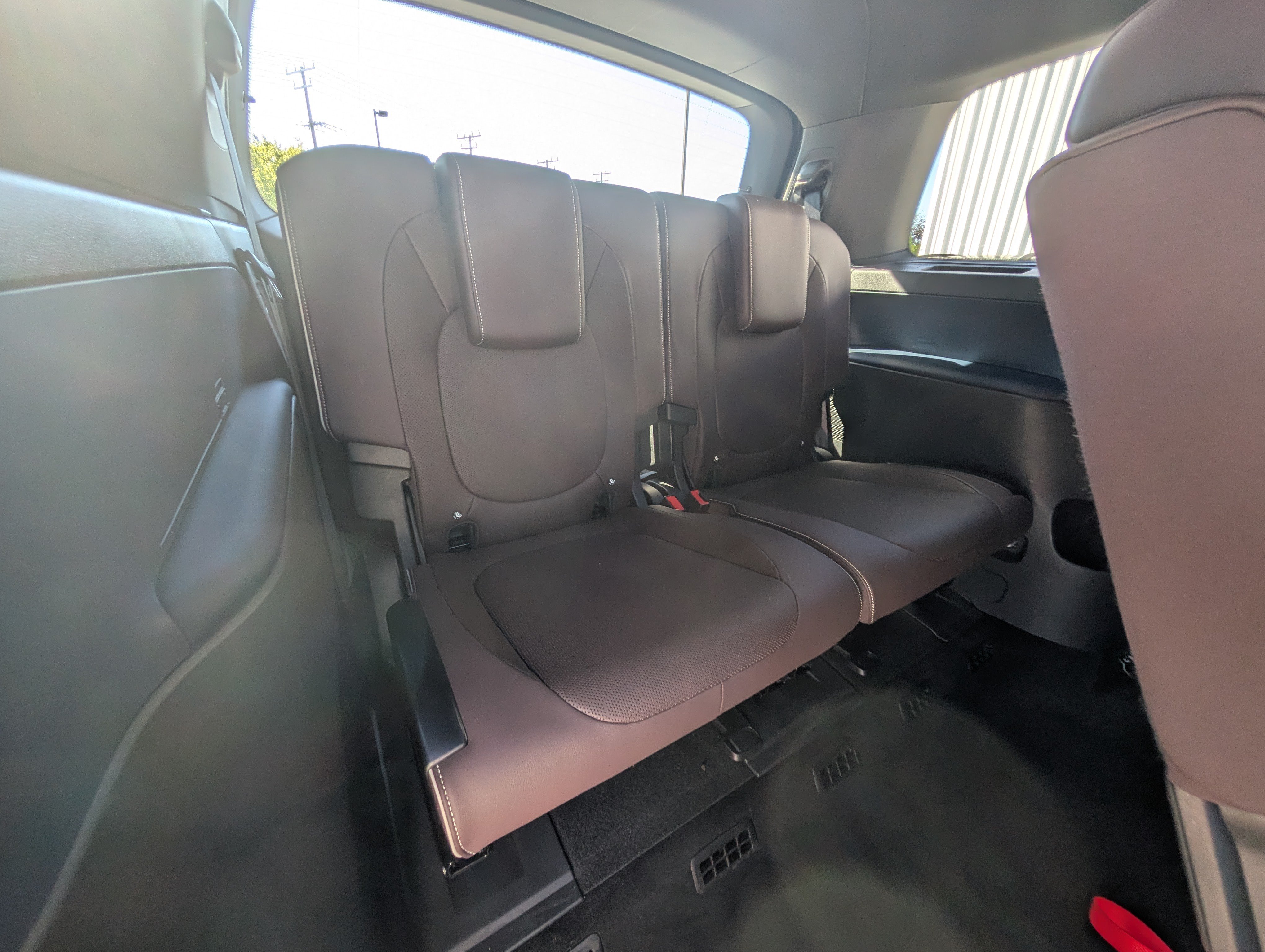 Used 2025 Volkswagen ID. Buzz Pro S Plus RWD image 12