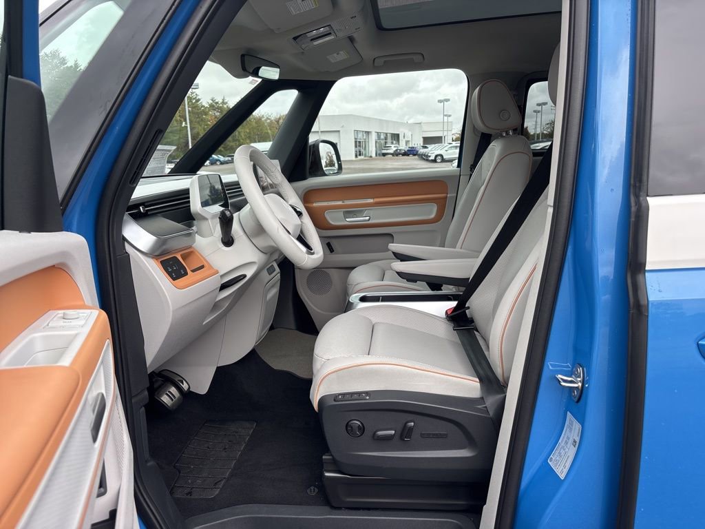 New 2025 Volkswagen ID. Buzz Pro S Plus image 13