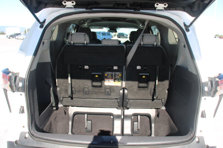 Certified 2024 Toyota Sienna LE FWD image 14