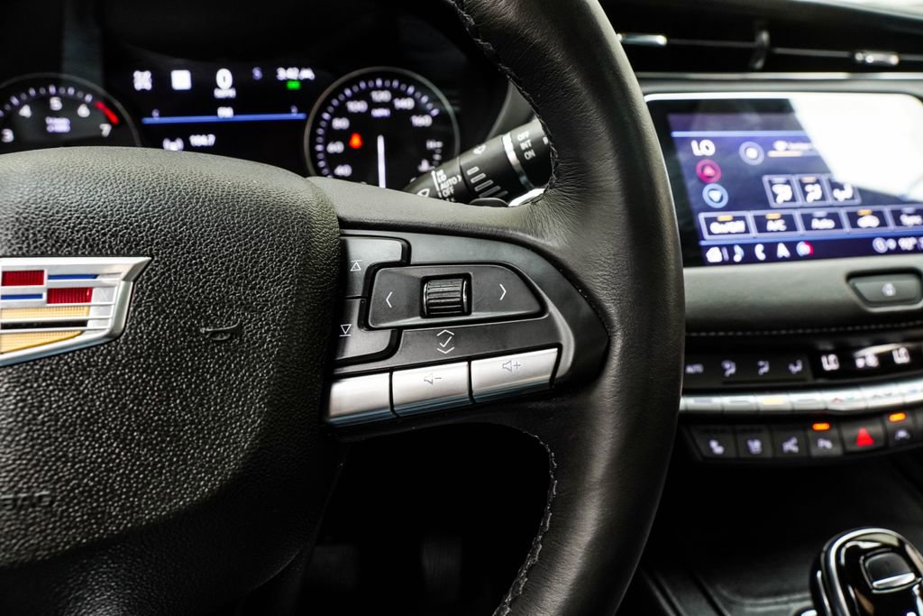 Used 2023 Cadillac XT4 Premium Luxury w/ Technology Package AWD/4WD image 36