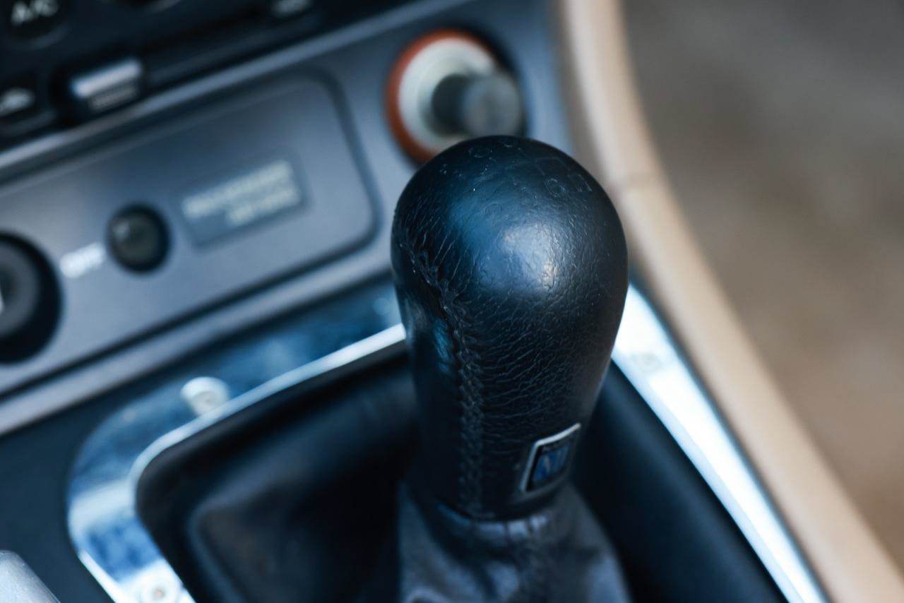 Used 2002 MAZDA MX-5 Miata RWD image 34