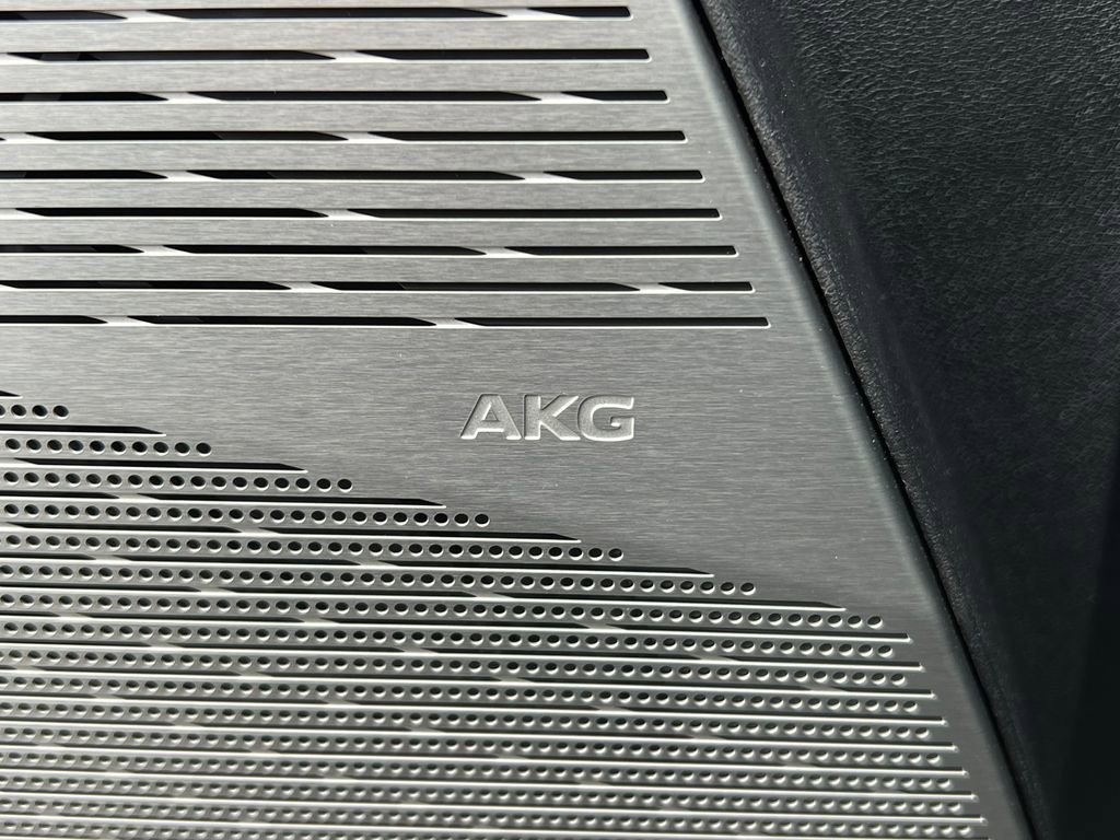 New 2026 Cadillac Optiq Luxury 1 image 13