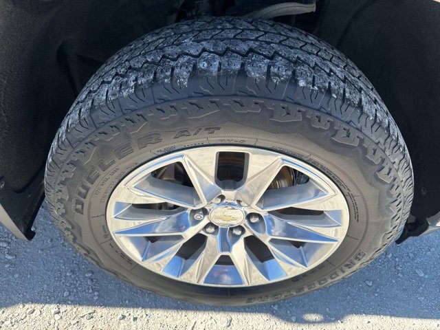 Used 2019 Chevrolet Silverado 1500 LTZ image 32