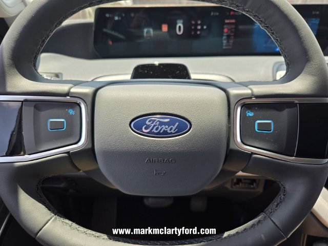 New 2026 Ford Expedition Active RWD image 20