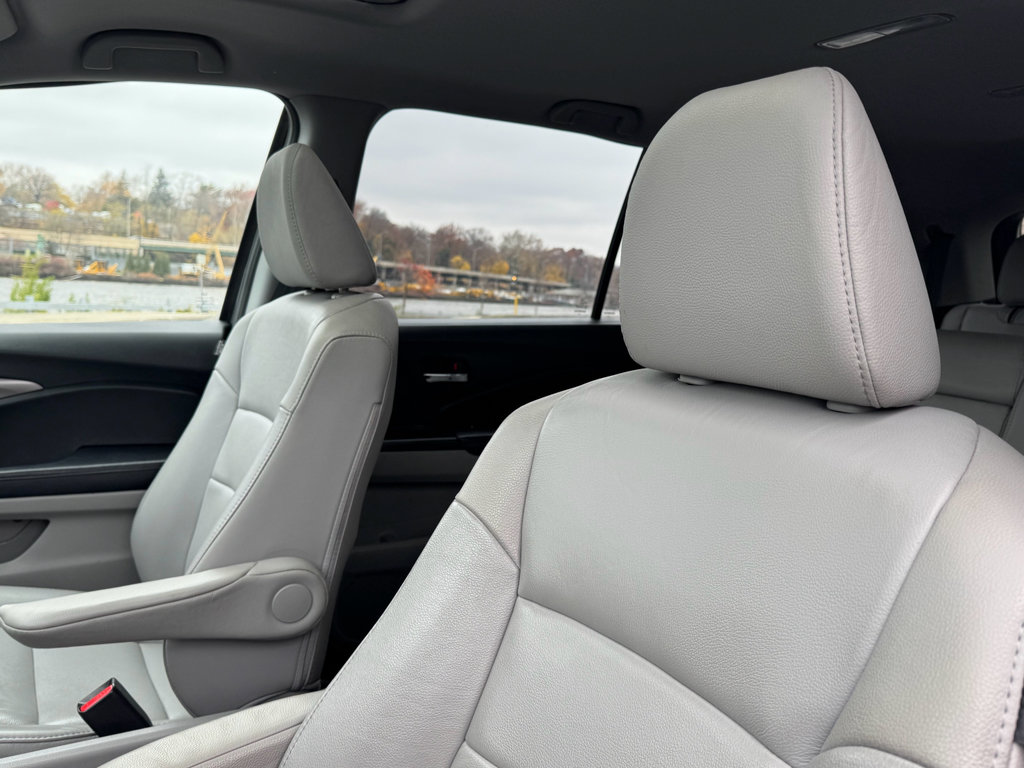 Used 2017 Honda Pilot EX-L image 10