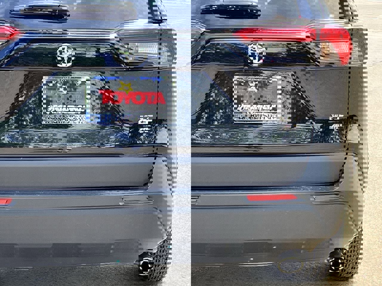 Used 2024 Toyota RAV4 XLE image 6