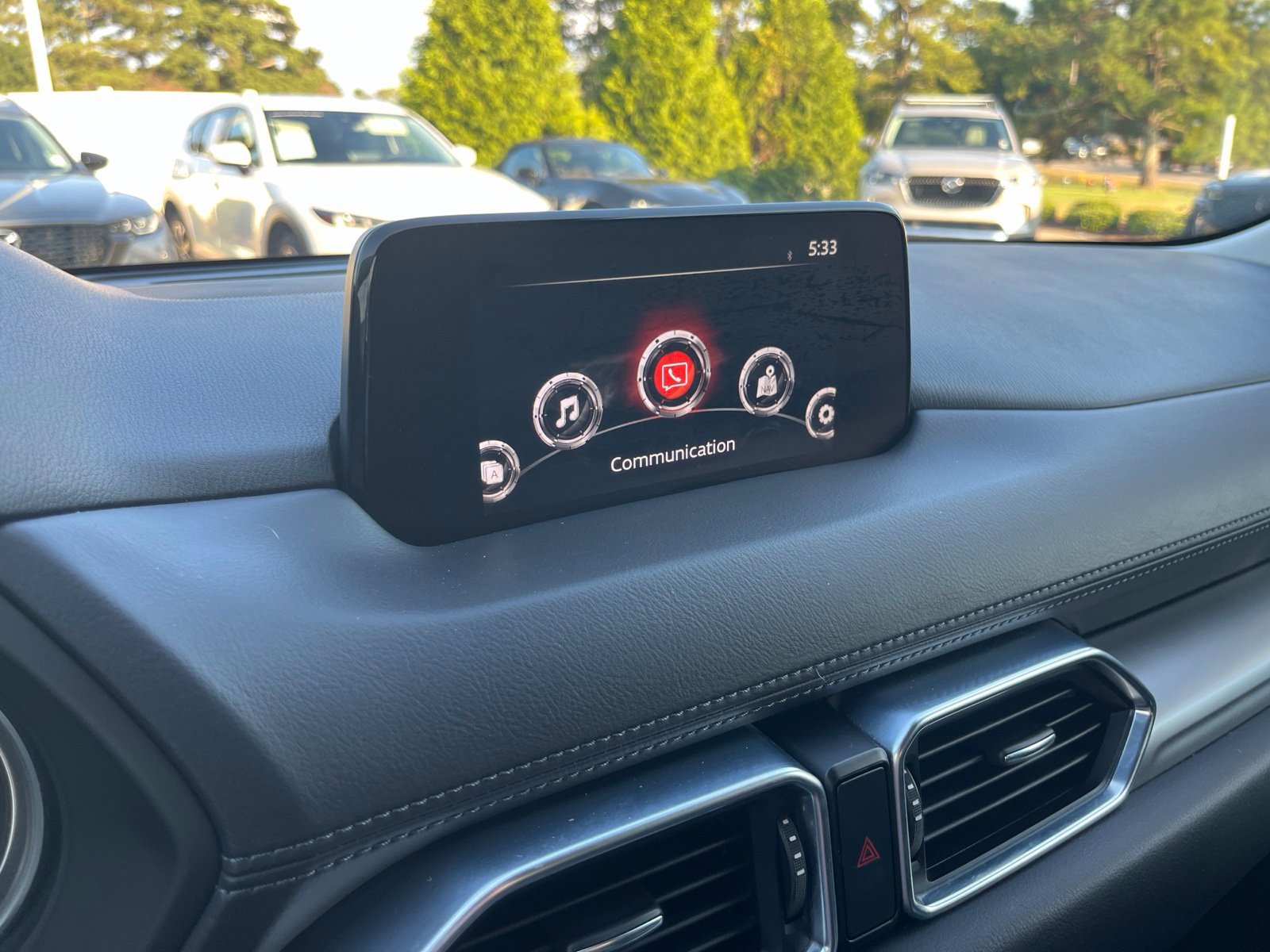 Used 2018 MAZDA CX-5 Touring w/ Preferred Equipment Package FWD image 24
