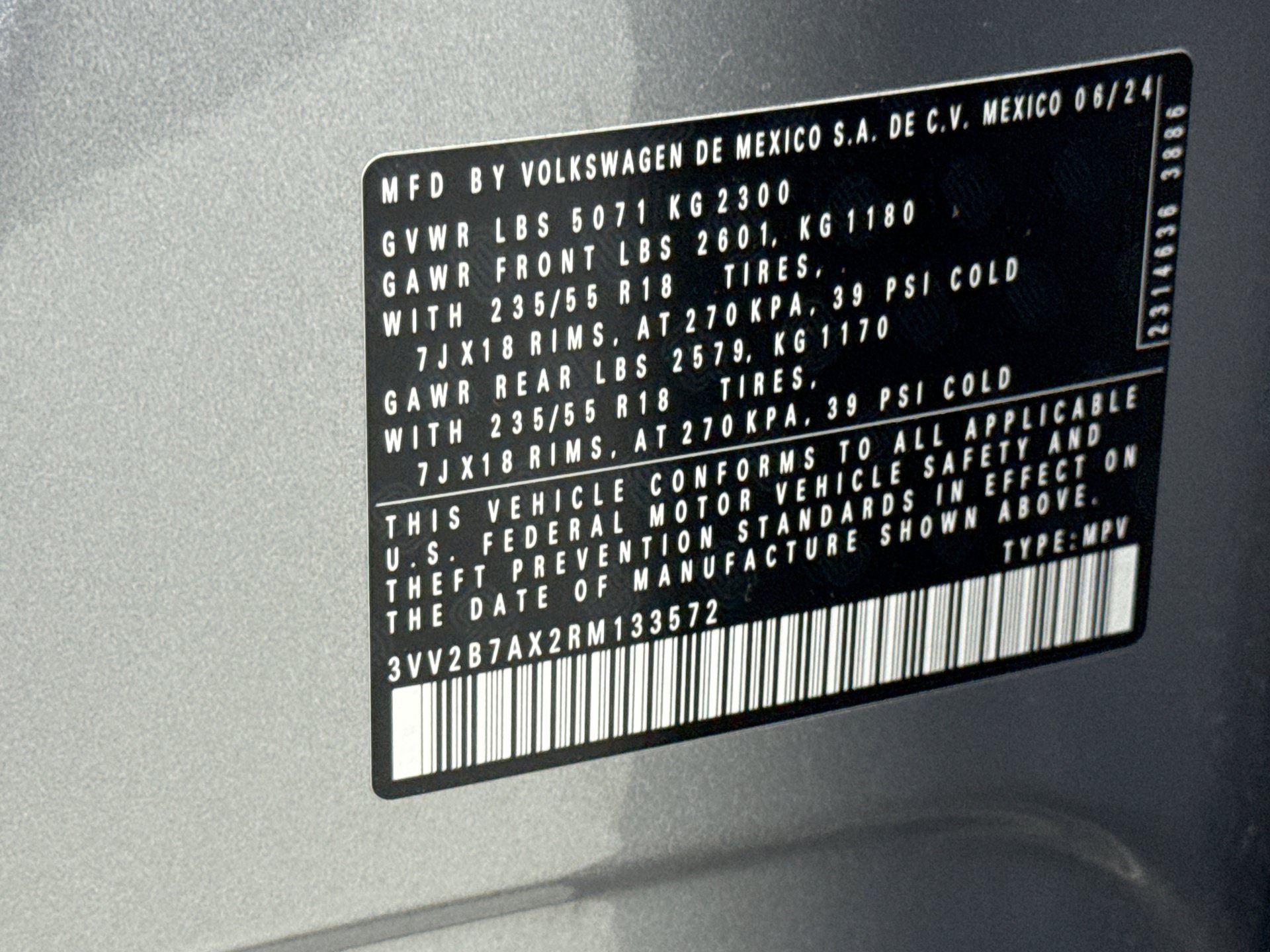 Used 2024 Volkswagen Tiguan SE AWD/4WD image 24