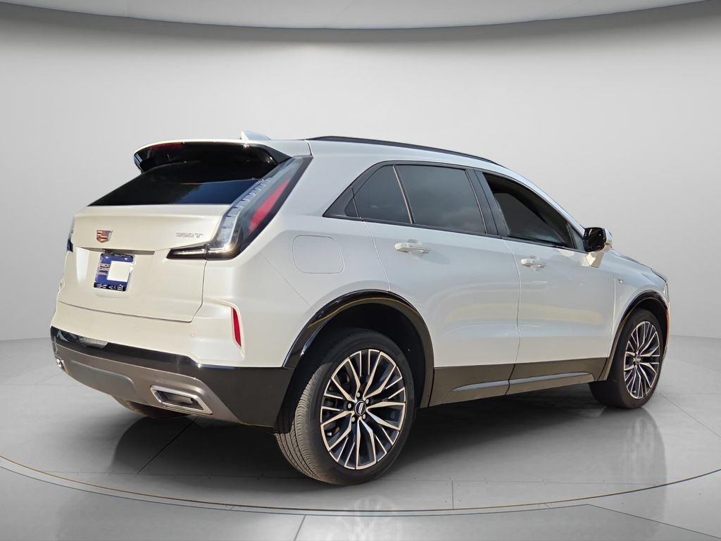 Used 2024 Cadillac XT4 Sport FWD image 7