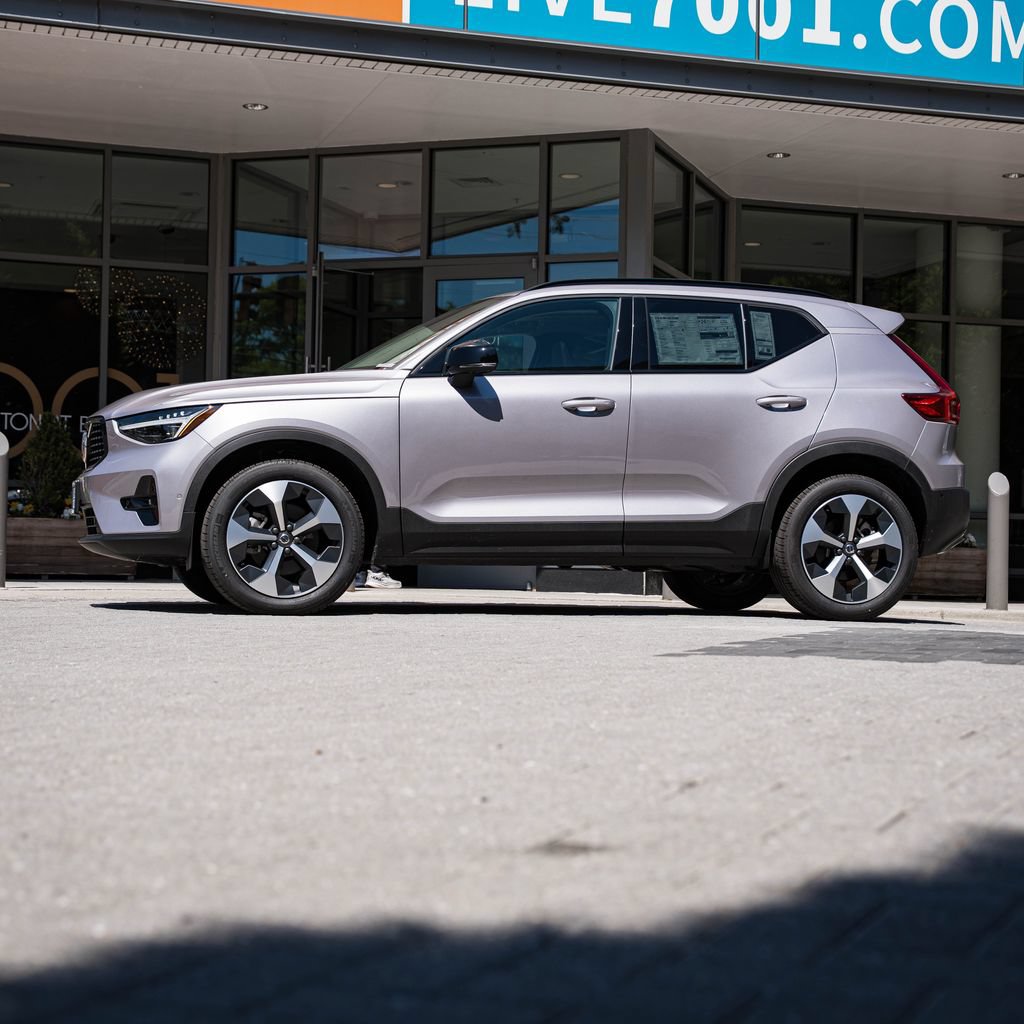 New 2026 Volvo XC40 B5 Plus w/ Protection Package Premier AWD/4WD image 3