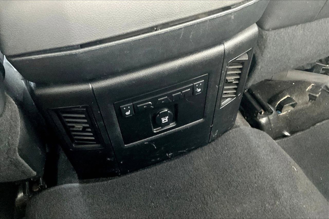 Used 2017 RAM 1500 Laramie image 17