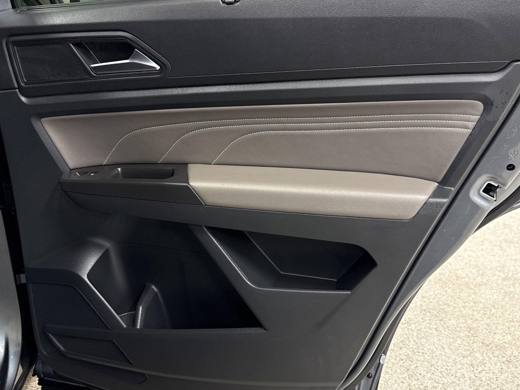 Used 2022 Volkswagen Atlas SE image 21