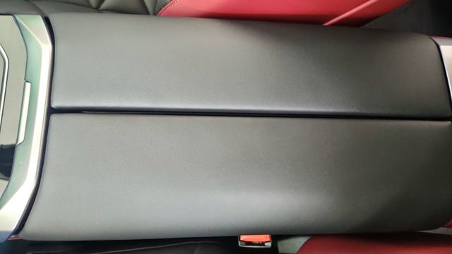 Used 2025 BMW 740i image 49