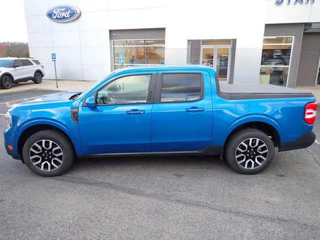 Certified 2022 Ford Maverick Lariat w/ Lariat Luxury Package image 2