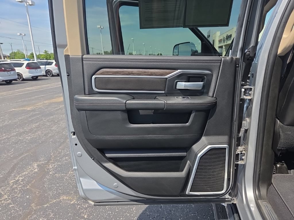 Used 2020 RAM 3500 Laramie AWD/4WD image 26