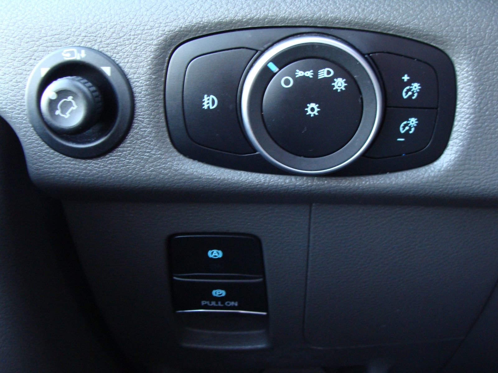 Used 2022 Ford Transit 350 XLT image 23