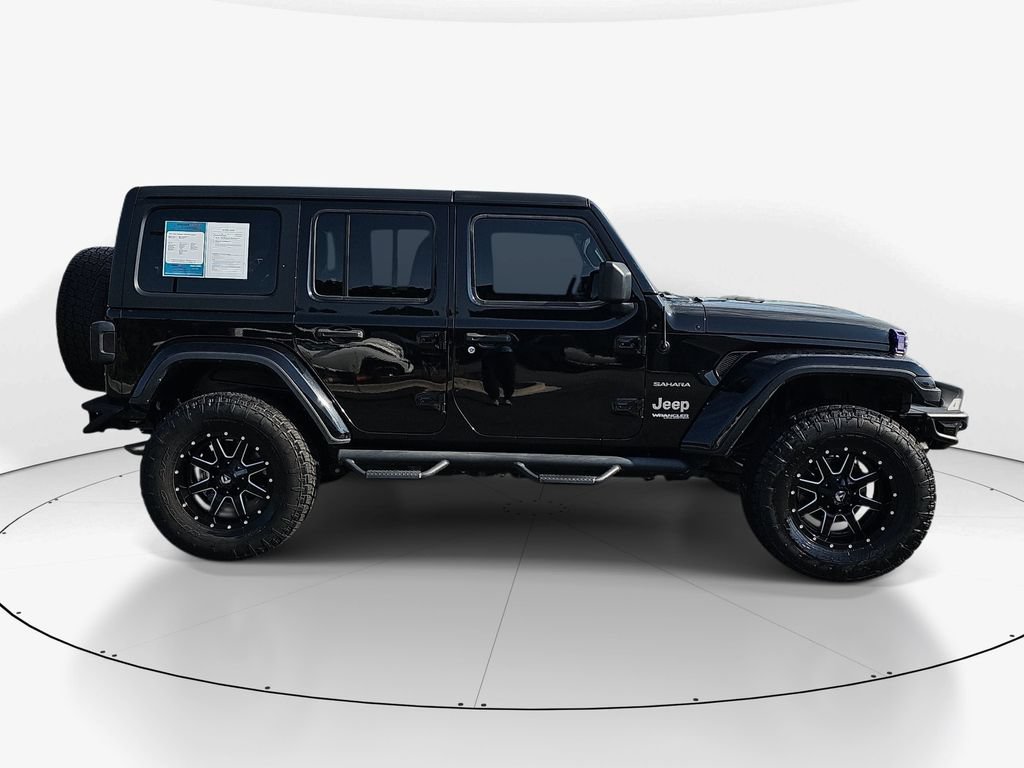 Used 2019 Jeep Wrangler Unlimited Sahara w/ Uconnect 4C Nav & Sound Group AWD/4WD image 5