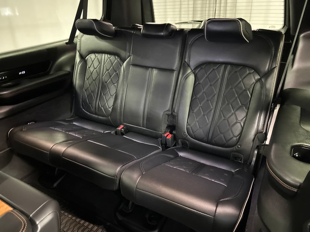 Used 2024 Jeep Grand Wagoneer L Series III w/ Rear Seat Video Group 1 AWD/4WD image 24