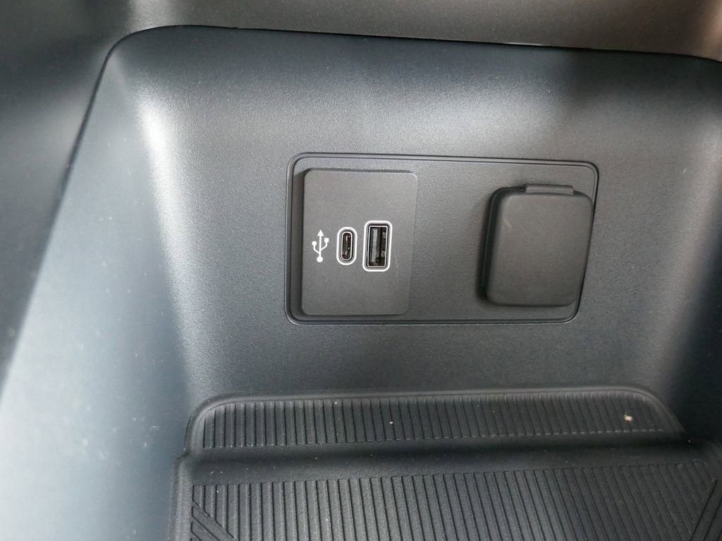 New 2026 Ford Explorer ST-Line image 21