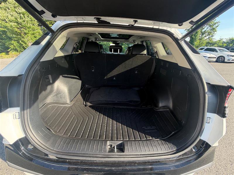 Used 2025 Kia Sportage EX w/ Premium Package FWD image 23