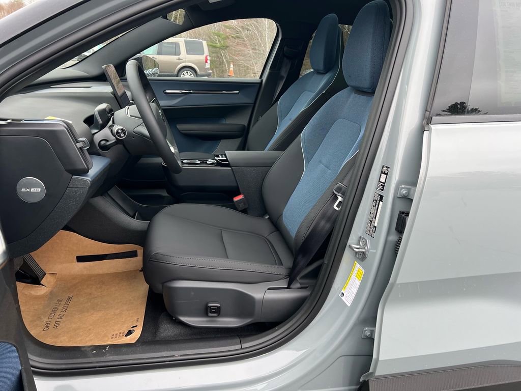 New 2026 Volvo EX30 Ultra w/ Protection Package Premier AWD/4WD image 10
