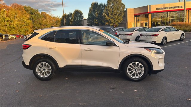Used 2022 Ford Escape SE image 29