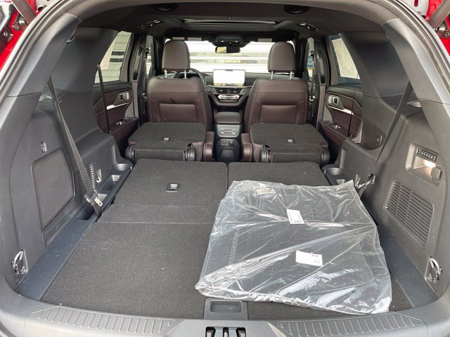 New 2026 Ford Explorer Platinum AWD/4WD image 24