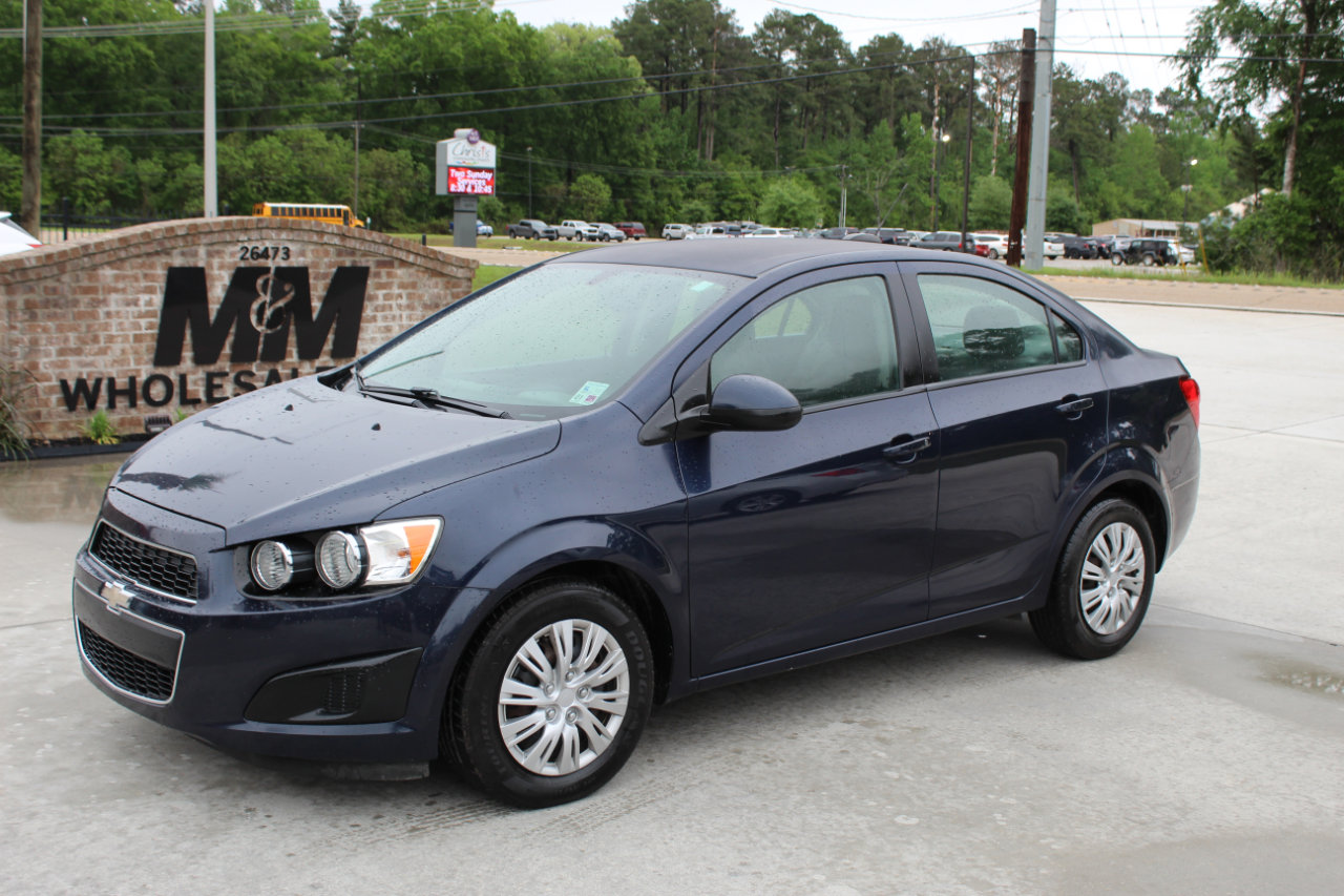 Used 2015 Chevrolet Sonic LS image 4