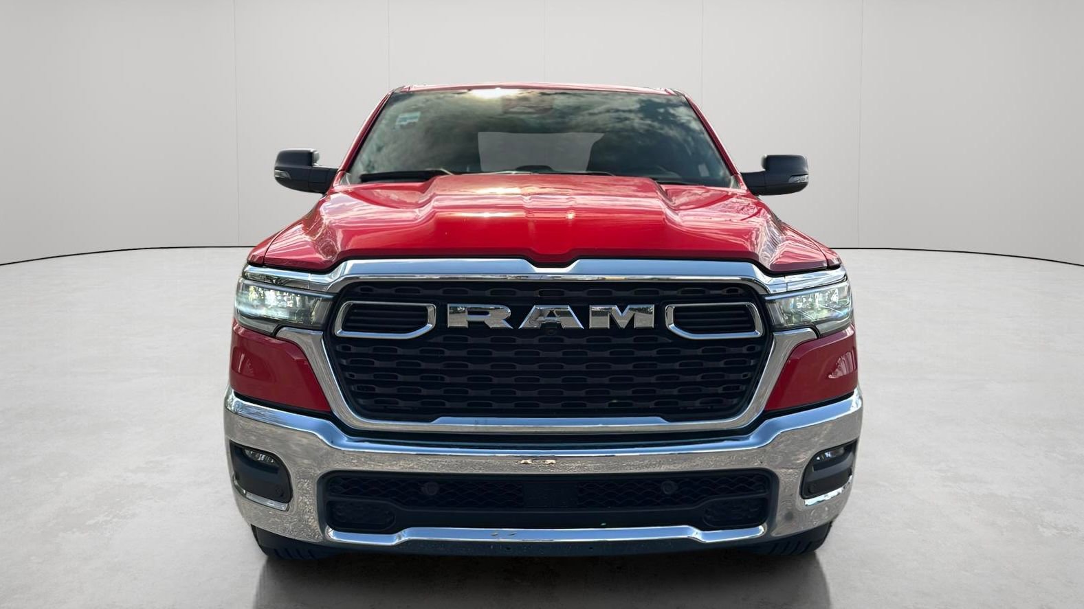 Used 2025 RAM 1500 Big Horn AWD/4WD image 8