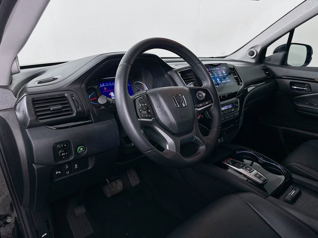 Used 2021 Honda Pilot Touring image 9
