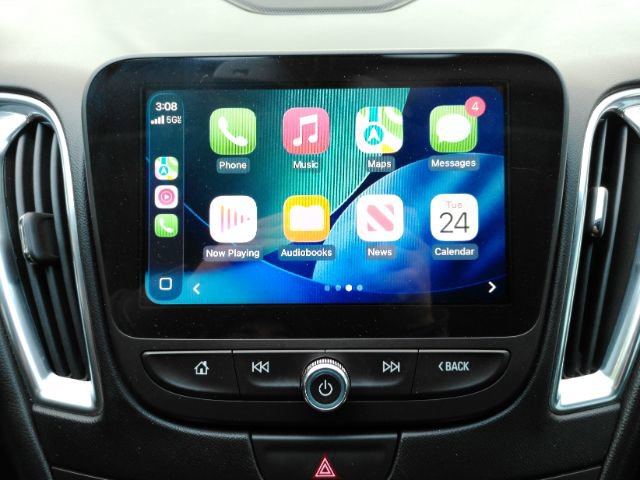 Used 2016 Chevrolet Malibu LT w/ Leather Package image 9