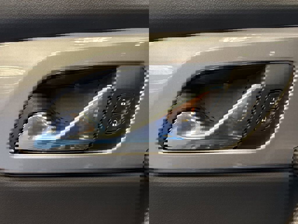 Used 2024 Chevrolet Blazer LT image 25